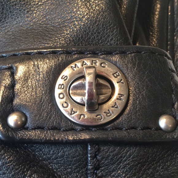 Marc by Marc Jacobs purse - Picture 2 of 16
